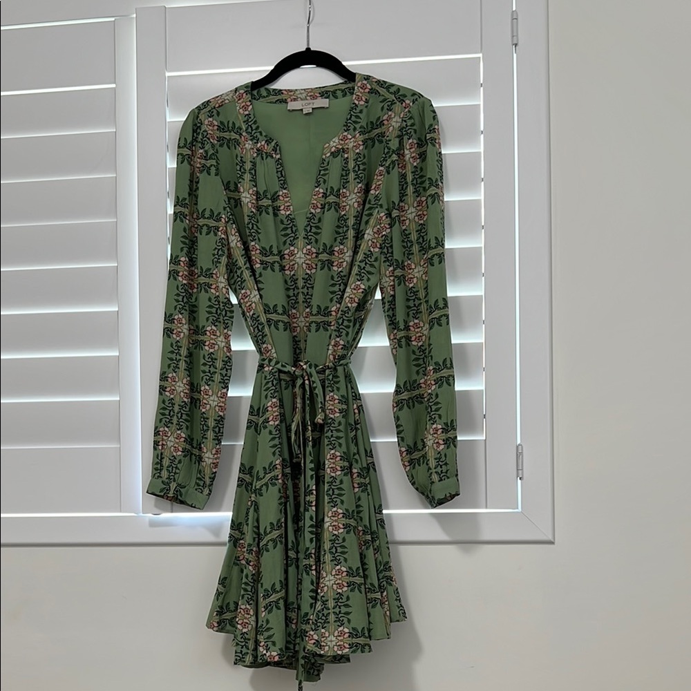 LOFT Green Floral Long Sleeve Dress